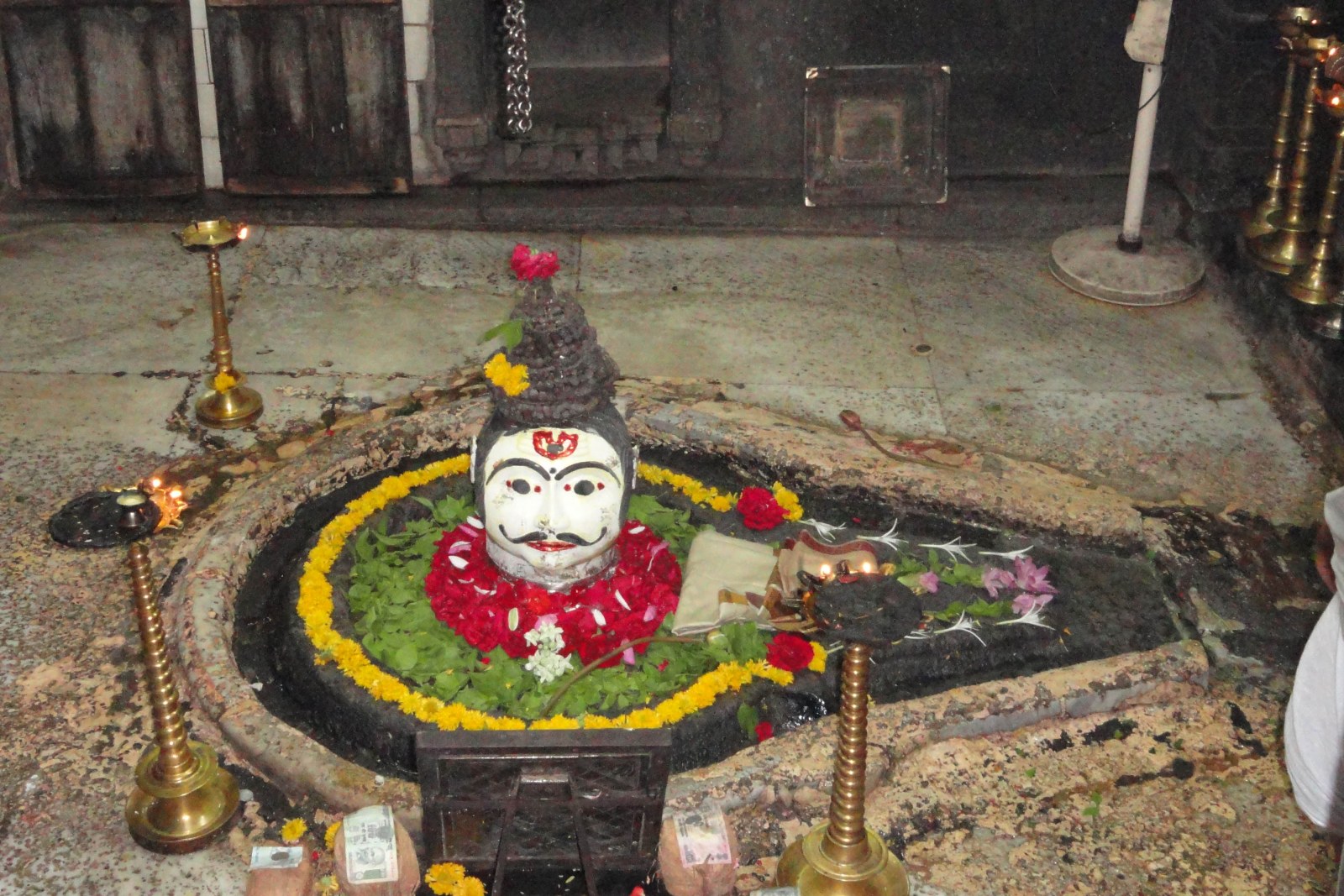 Tribakeshwar, photo 3